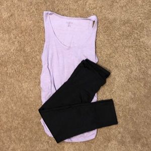 2 piece set - Maternity workout capris and tank